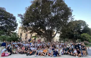 Peregrinos de la Universidad Católica de Valencia participan en la Jornada Mundial de la Juventud en Lisboa. Crédito: UCV. 