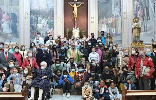 Celebraciu00f3n de la Misa en la Jornada Mundial de los pobres en la parroquia de San Francisco de Borja, de Valencia. Cru00e9dito: Archivalencia.  