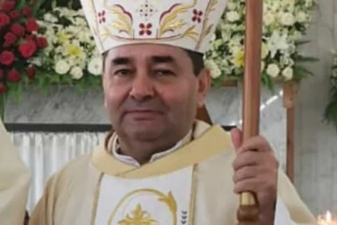Dan de alta a obispo mexicano que padeció COVID-19