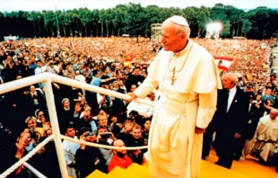 San Juan Pablo II en el Santuario de Jasna Gora, Polonia. Crédito: Jasna Gora News 