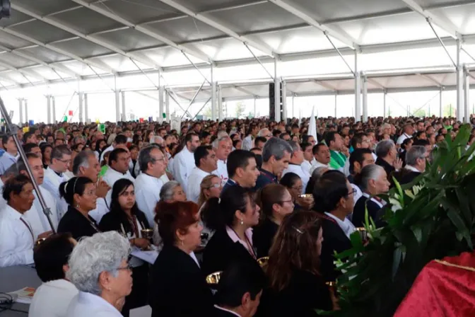 México: Miles de laicos renuevan su consagración a Cristo Rey