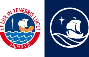 Logo tradicional de la PUCP (izquierda) - Nuevo logo PUCP (derecha) / Crédito: PUCP 