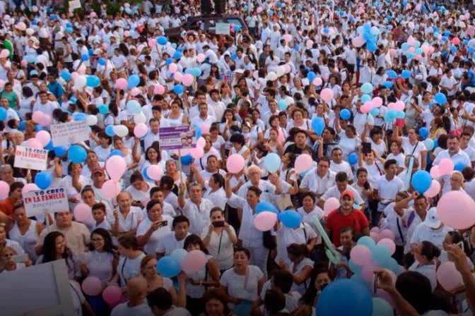 Sigue aquí la Marcha por la Familia en México