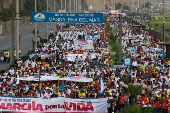 “¡Viva la vida!”: Papa Francisco apoya Marcha por la Vida 2015 en Perú