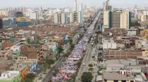 Más de 250 mil personas participaron en Marcha por la Vida 2014.
