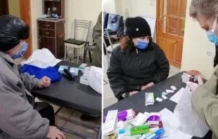 Ciudadanos sirios reciben medicamente de Ayuda a la Iglesia Necesitada. Crédito: ACN 