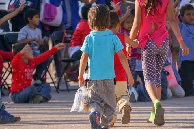 Arzobispo de Tijuana: Compartamos desde nuestra pobreza con los migrantes