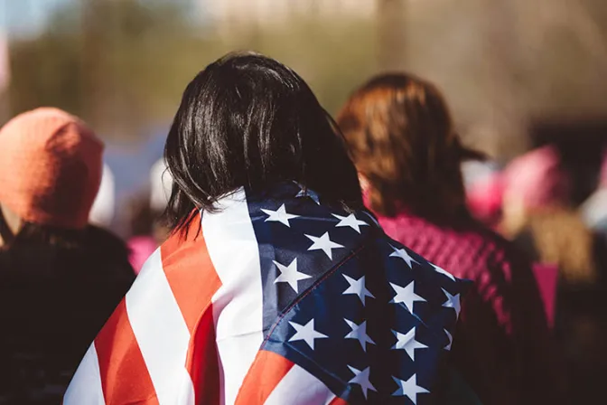 Líderes católicos de Estados Unidos saludan el fin de política “Permanecer en México”