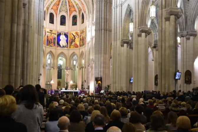 Cardenal Osoro en Misa por Prelado del Opus Dei: En la vida y en la muerte somos de Dios