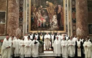 Concelebrantes Misa por San Juan XXIII. Crédito: Congregación para las Iglesias Orientales 