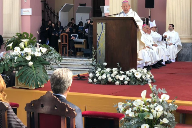 “Llévate el rostro de los pobres” exhorta Arzobispo al presidente de Argentina