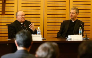 Mons. Charles Scicluna y Mons. Jordi Bertomeu - Foto: Comunicaciones Misiu00f3n Pastoral Osorno 