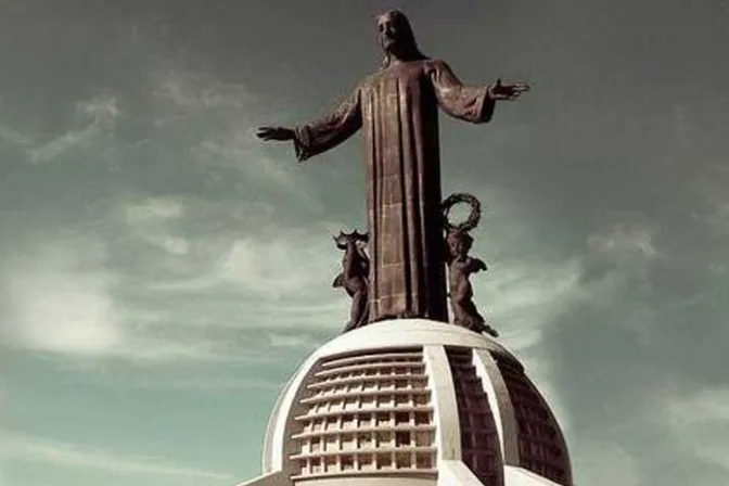 Decenas de miles de jóvenes peregrinarán al monumento de Cristo Rey en México