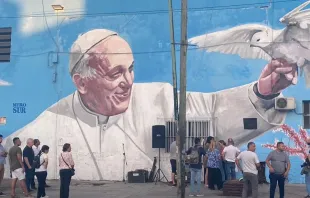 Mural del Papa Francisco en Lanús. Crédito: Twitter de Mons. Marcelo Margni @maximargni 