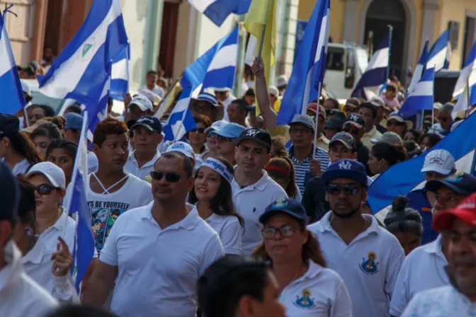 Arzobispo de EEUU destaca esperanza y caridad “en la hora oscura” que afronta Nicaragua