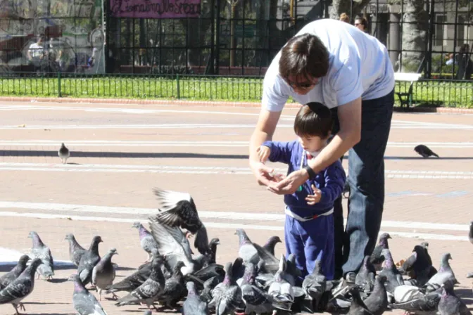 “Que ningún niño quede sin saber qué se siente cuando te leen cuentos con ternura”