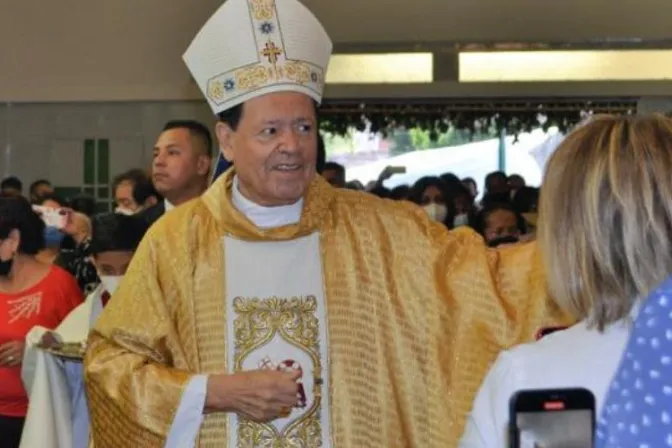 El Cardenal Norberto Rivera no sufre nuevamente COVID y “goza de buena salud”