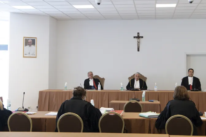 El Tribunal Vaticano inaugura nueva aula para audiencias judiciales