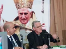 El P. Federico Lombardi en la conferencia de prensa en Santiago de Cuba