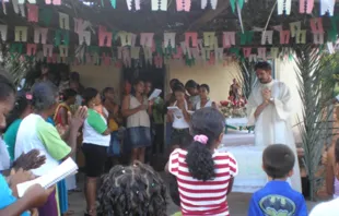 P. Luis Miguel Modino, en una celebraciu00f3n en la Amazonu00eda. Foto: OMP.  