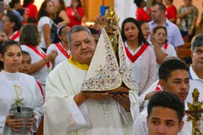 Sacerdote fallece después de luchar cerca de dos meses contra el coronavirus