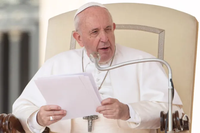 El Papa invita a participantes en conferencia de salud a sentir asombro ante el ser humano