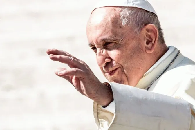 El Papa Francisco advierte de peligros para la vida consagrada y anima a recordar sus raíces