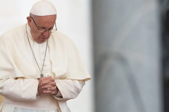 El Papa lamenta el fallecimiento del Cardenal Estepa Llaurens