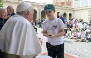 Papa Francisco en encuentro con el "Tren de los Niños", este 4 de junio. Crédito: Vatican Media. 