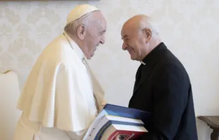 Papa Francisco en audiencia con el presidente de la Pontificia Academia para la Vida,  