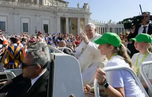 El Papa Francisco en una audiencia general en el Vaticano. Crédito: Vatican Media 