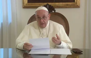 Papa Francisco en video mensaje por encendido de la estrella de la torre de la Madre de Dios en la Basílica de la Sagrada Familia. Crédito: Captura de video / Vatican Media. 