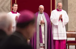 El Papa durante la celebración penitencial. Foto: Daniel Ibáñez 