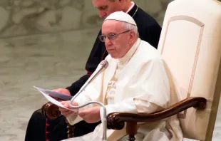 El Papa durante la Audiencia General. Foto: Daniel Ibáñez / ACI Prensa 