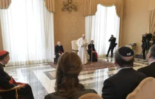 El Papa Francisco recibe al Comité Judío Estadounidense. Foto: Vatican Media 