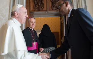 El Papa y el Presidente de Ruanda. Foto: L'Osservatore Romano 