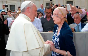 El Papa Francisco con Cheryl Tobin / Foto: L'Osservatore Romano 