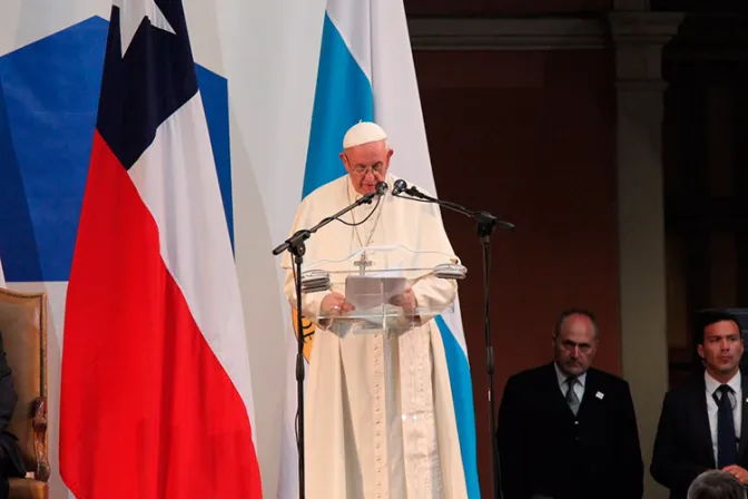 El Papa Francisco agradece el inestimable servicio de la Universidad Católica de Chile