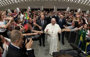 El Papa Francisco se reúne con la Renovación Carismática Católica. Foto: Vatican Media / ACI  