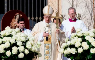 El Papa Francisco celebra la Misa de Pascua y la Bendición Urbi et Orbi en la Plaza de San Pedro el 1 de abril de 2018 | Crédito: Daniel Ibañez 