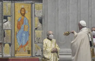 Imagen referencial. Papa Francisco en la Misa de Pascua 2021. Foto: Vatican Media 