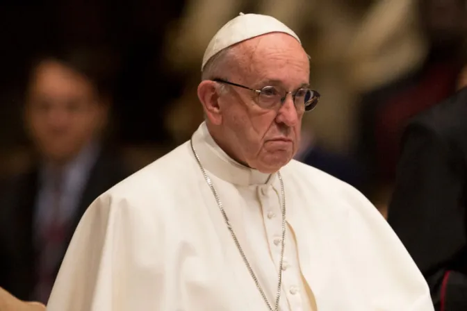 Papa Francisco critica la “superficial condena mediática” contra sacerdotes