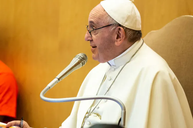 Papa Francisco aconseja a los abuelos cómo transmitir la fe a sus nietos