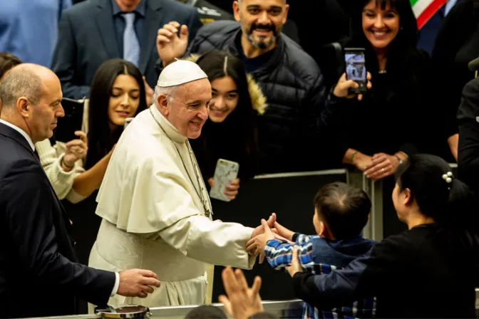 El Papa Francisco pide a la Iglesia relanzar el humanismo de la vida