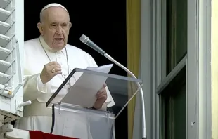 Papa Francisco durante el rezo del u00e1ngelus. Cru00e9dito: Captura pantalla Vatican News.  