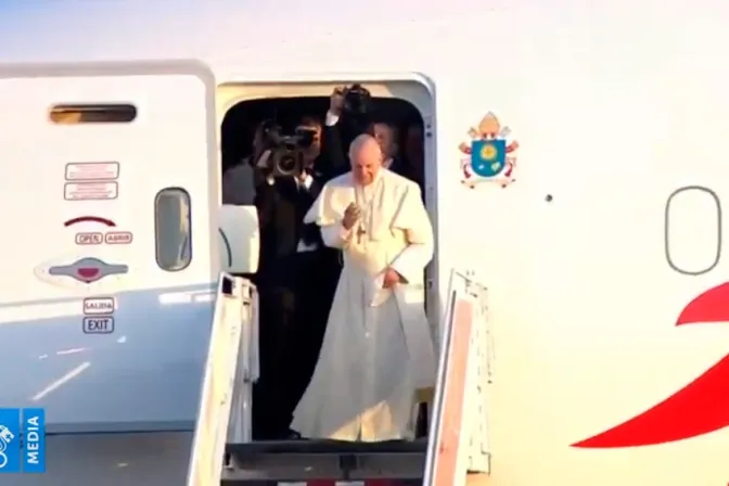 El Papa Francisco deja Panamá tras intensa JMJ y va de regreso a Roma