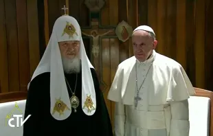 Foto : El Papa Francisco y el Patriarca Kirill de Moscú / Crédito : Captura de YouTube CTV (CapturaVideo)  Captura de YouTube CTV (CapturaVideo)
