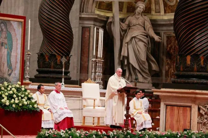 Papa Francisco celebra a la Virgen de Guadalupe con Misa en el Vaticano