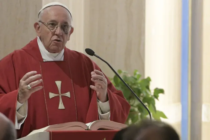 La puerta para llegar a Jesús se abre al reconocerse pecador, asegura el Papa Francisco