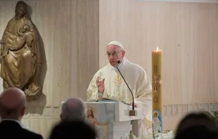 El Papa Francisco durante la Misa en Santa Marta. / Foto: L'Osservatore Romano 